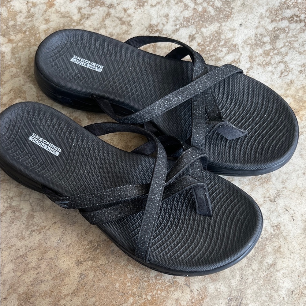 Skechers Women's goga mat Black Sandals